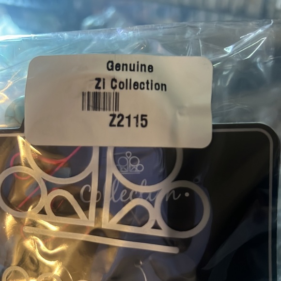 Genuine Zi collection necklace with earrings - Picture 7 of 7